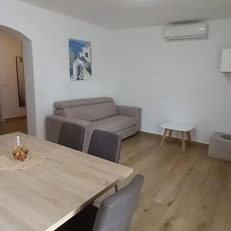 Hébergement de vacances Bianca - Mit Privatem Pool By Interhome *