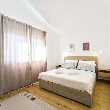 Bianca - Mit Privatem Pool By Interhome * Privlaka (Zadar)